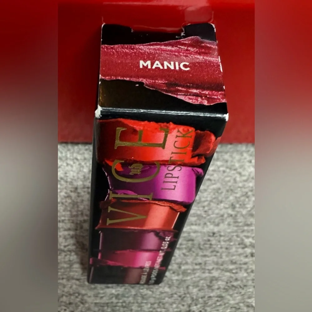 Urban Decay Vice Lipstick - Manic - Picture 5 of 7